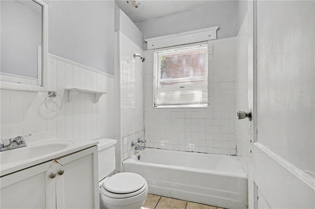 3214 E 11th Street — photo 17
