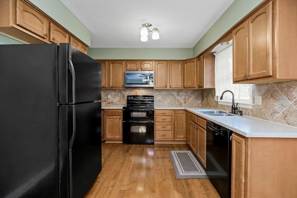 8705 W 94th Street — photo 8