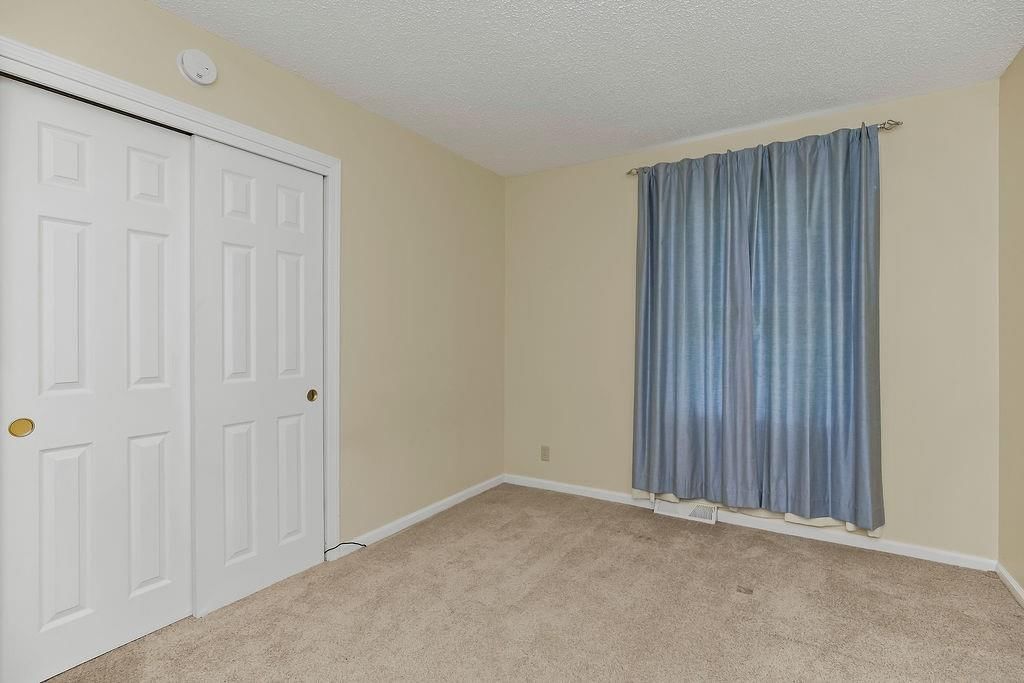 8705 W 94th Street — photo 18