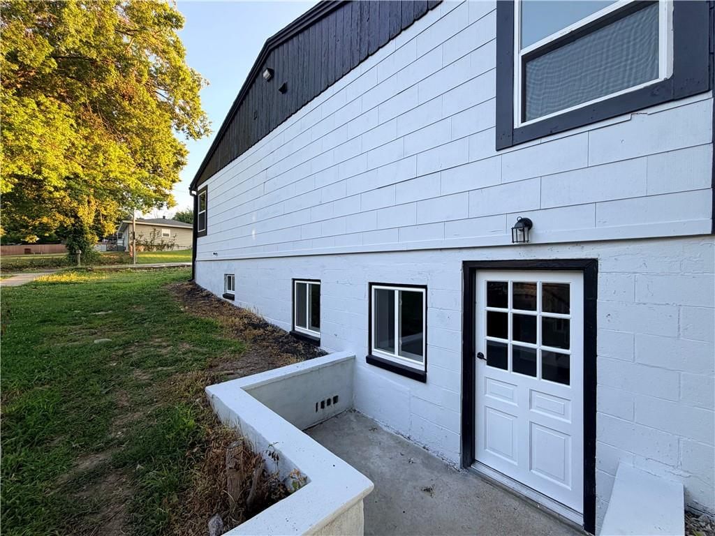 1201 N 49th Street — photo 25