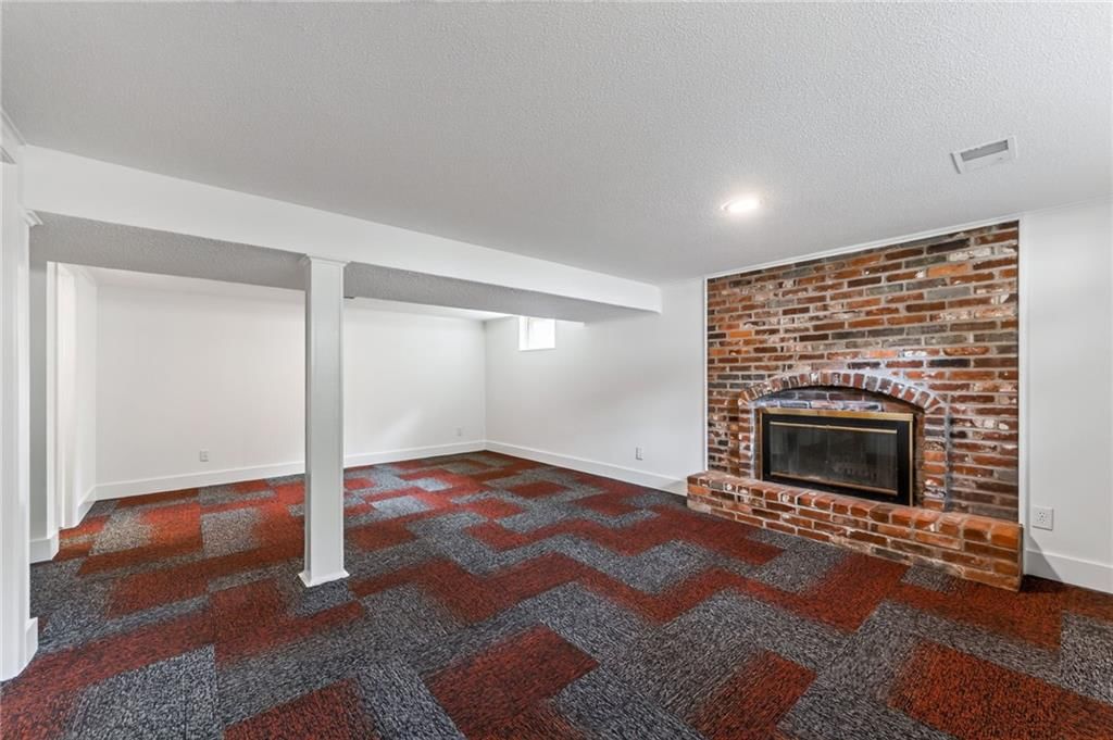 8815 N Kenwood Avenue — photo 18