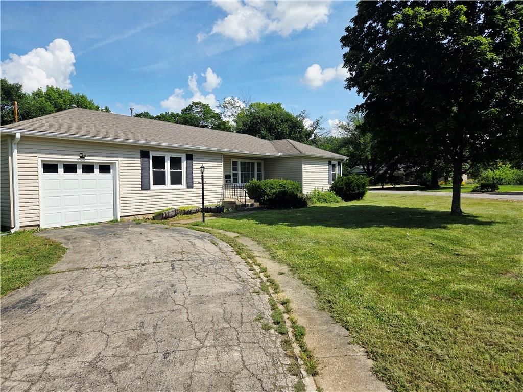 1351 Marblecrest Drive, Fort Scott, KS