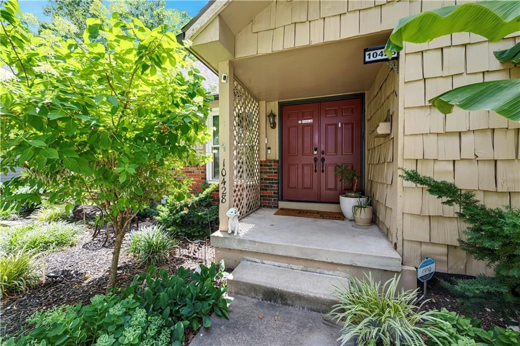 10428 GRAND Avenue — photo 3