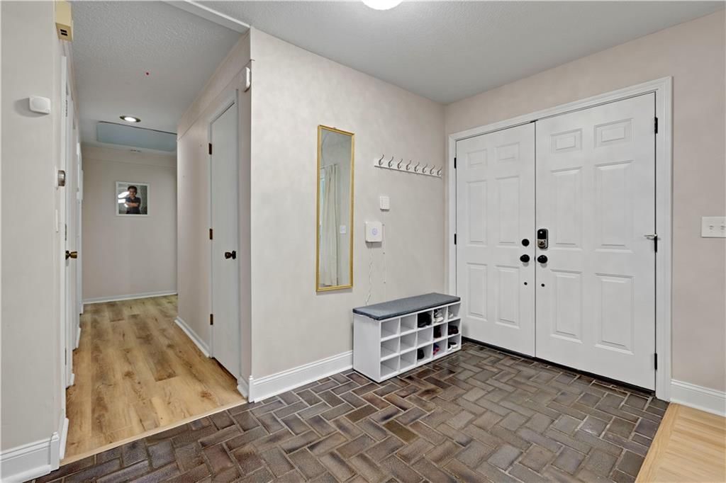 10428 GRAND Avenue — photo 4