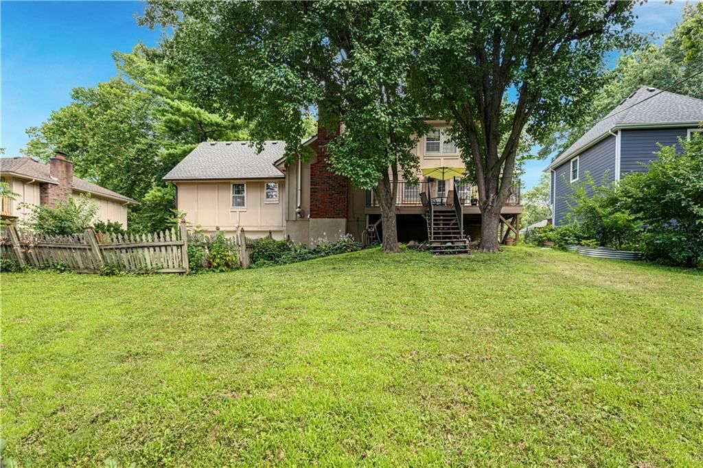 10428 GRAND Avenue — photo 30