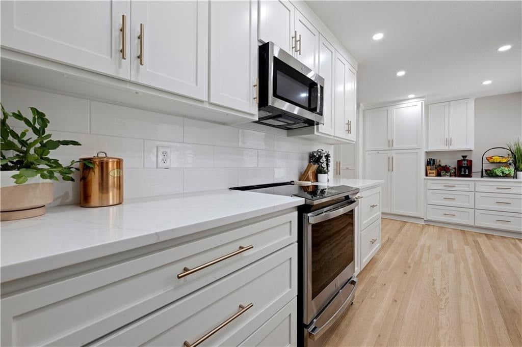 10428 GRAND Avenue, Kansas City, MO