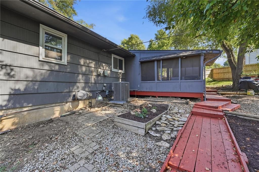 9221 Sturgeon Drive — photo 27