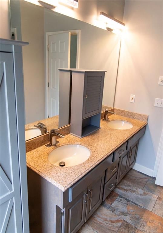 3503 Oxford Court — photo 14