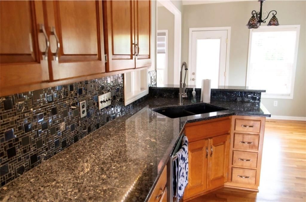 3503 Oxford Court — photo 31