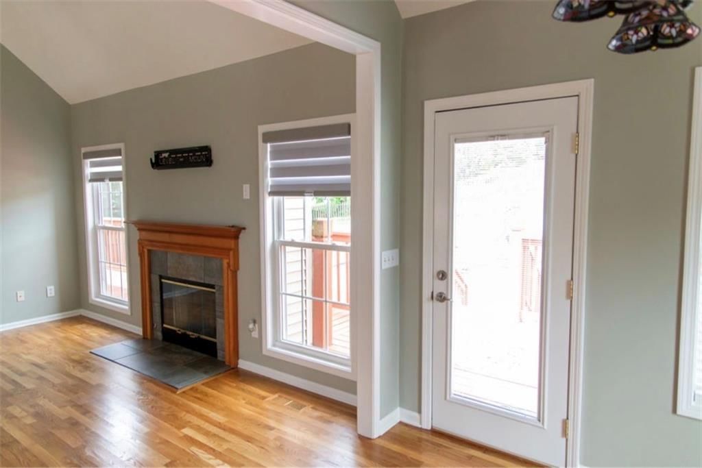 3503 Oxford Court — photo 32