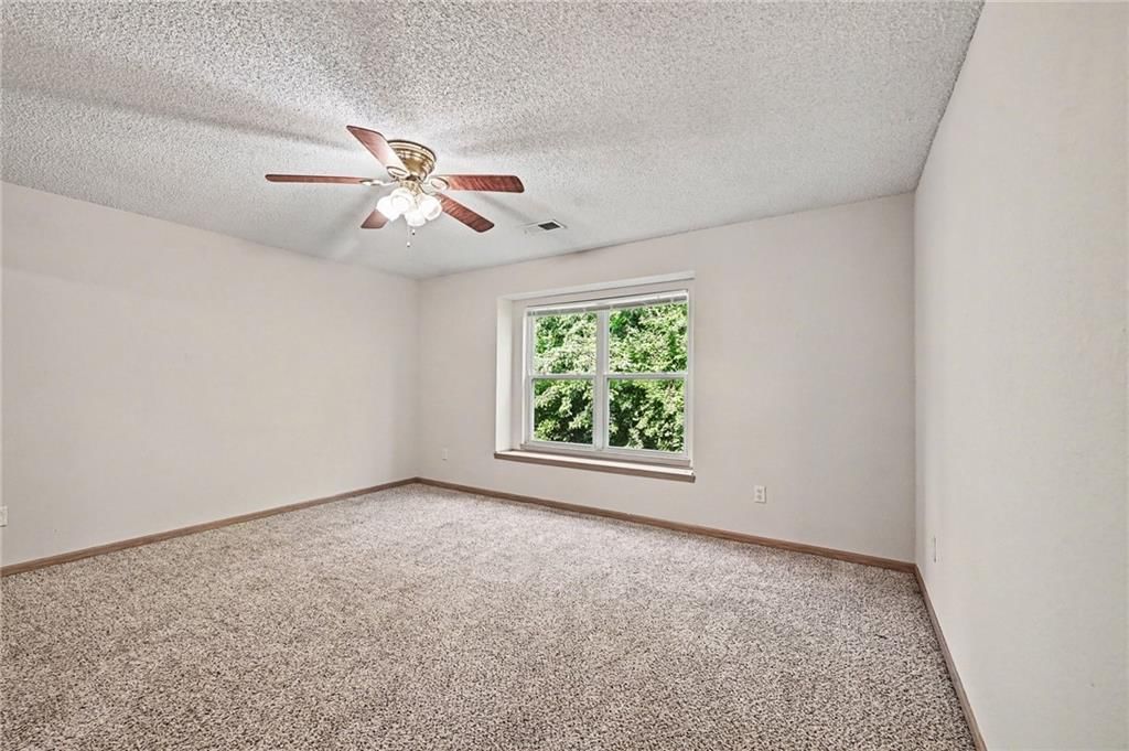 210 Pointe Lane — photo 16