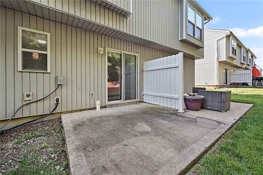 210 Pointe Lane — photo 22