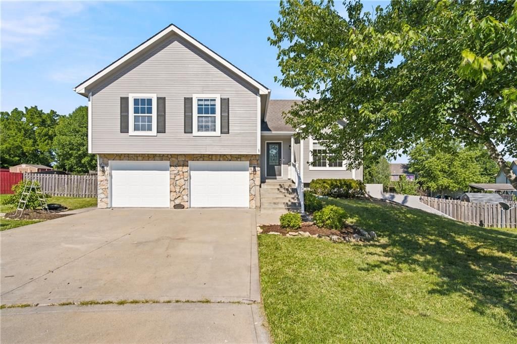 3705 Lee Court — photo 1