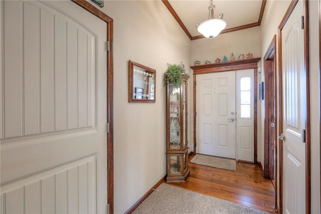 5368 S Davidson Court — photo 3