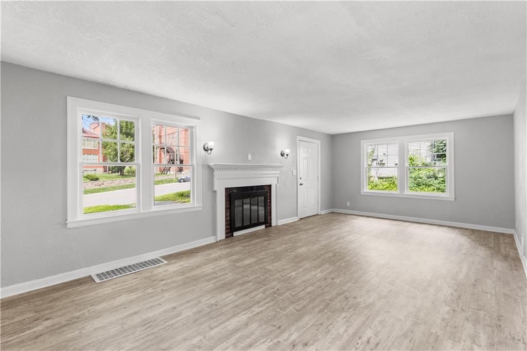 9617 E Independence Avenue — photo 4
