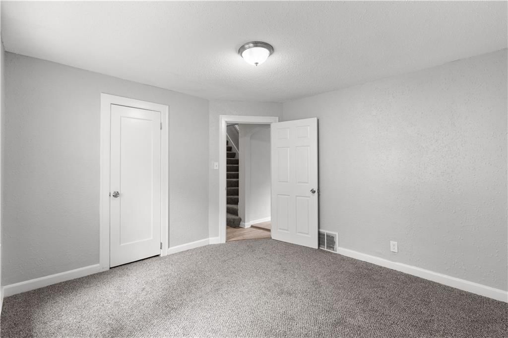 9617 E Independence Avenue — photo 11