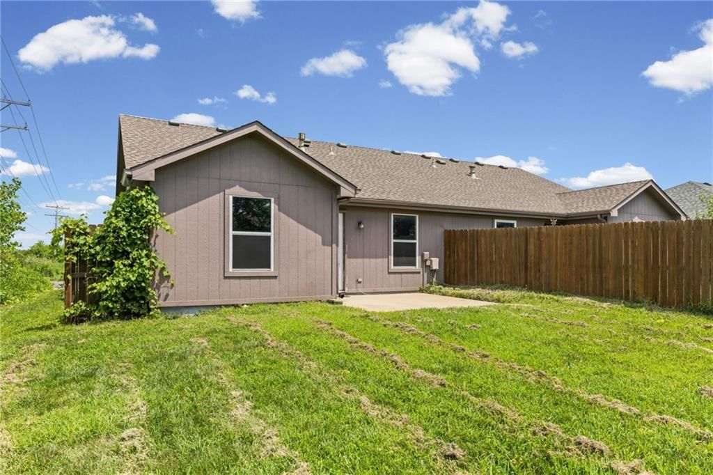 741 Pinewood Street — photo 25
