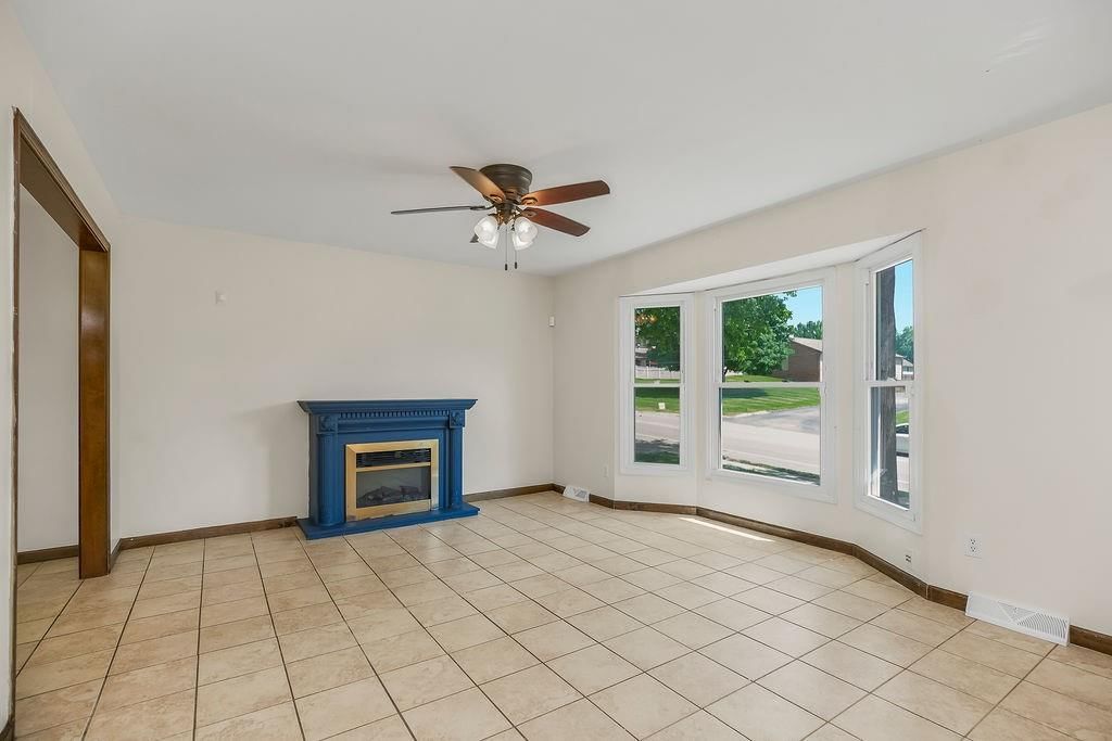 409 Duncan Road — photo 3