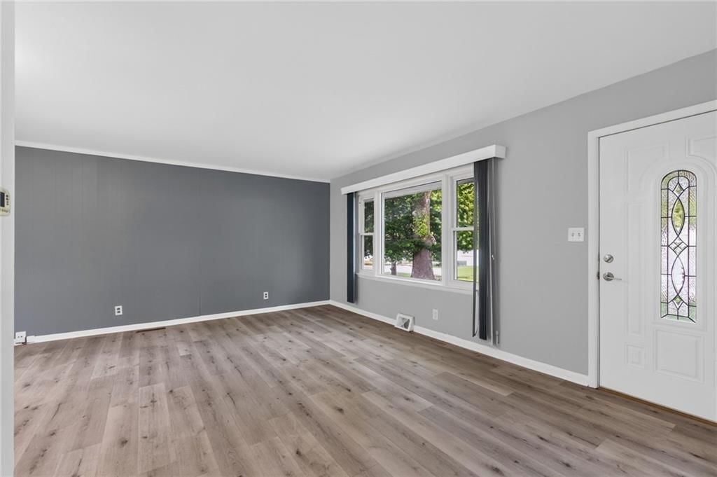 10516 Richmond Avenue — photo 9