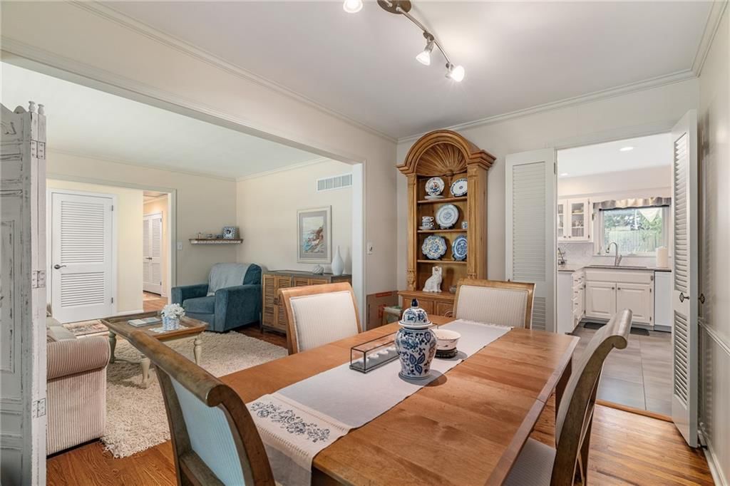 9416 Wenonga Road — photo 11