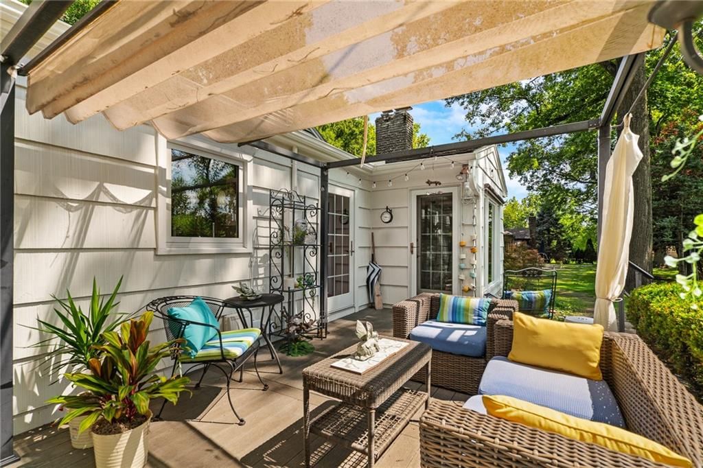 9416 Wenonga Road — photo 40