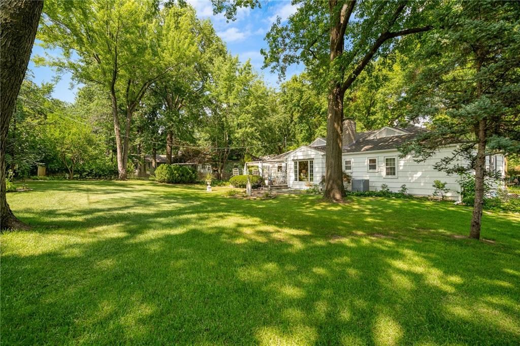 9416 Wenonga Road — photo 46