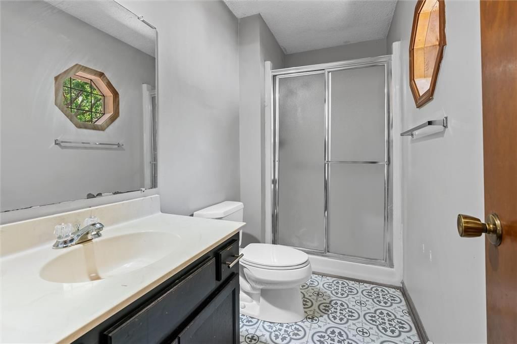 528 NE Karapat Drive — photo 16