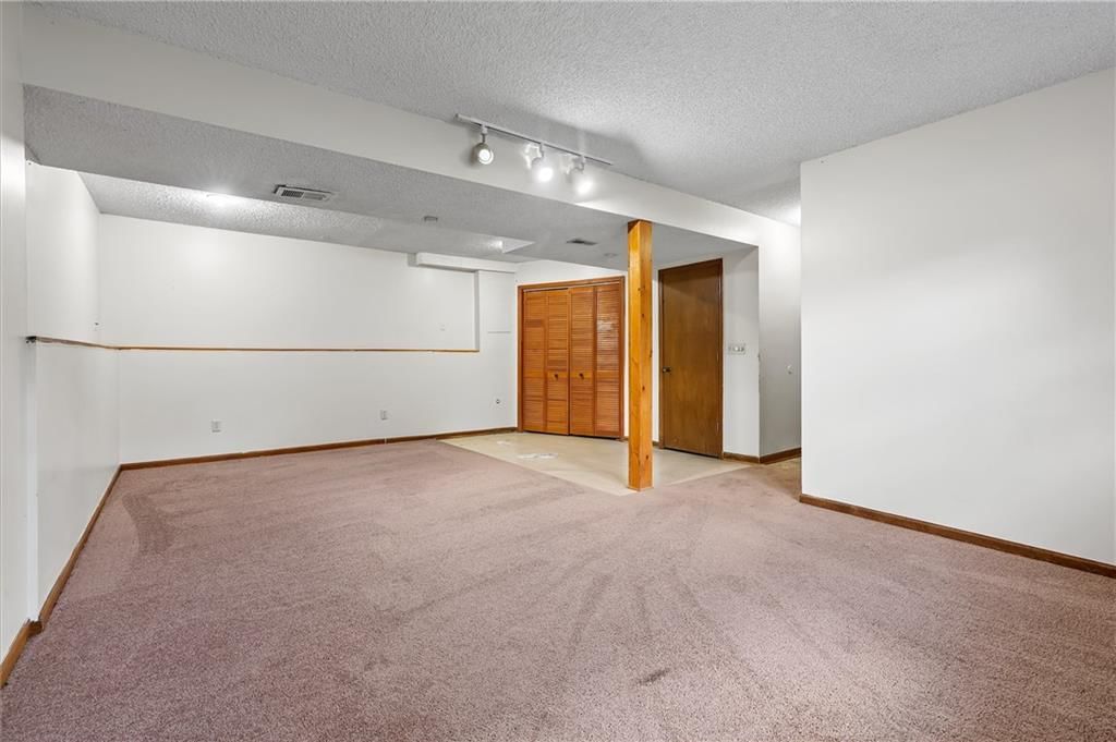 528 NE Karapat Drive — photo 23