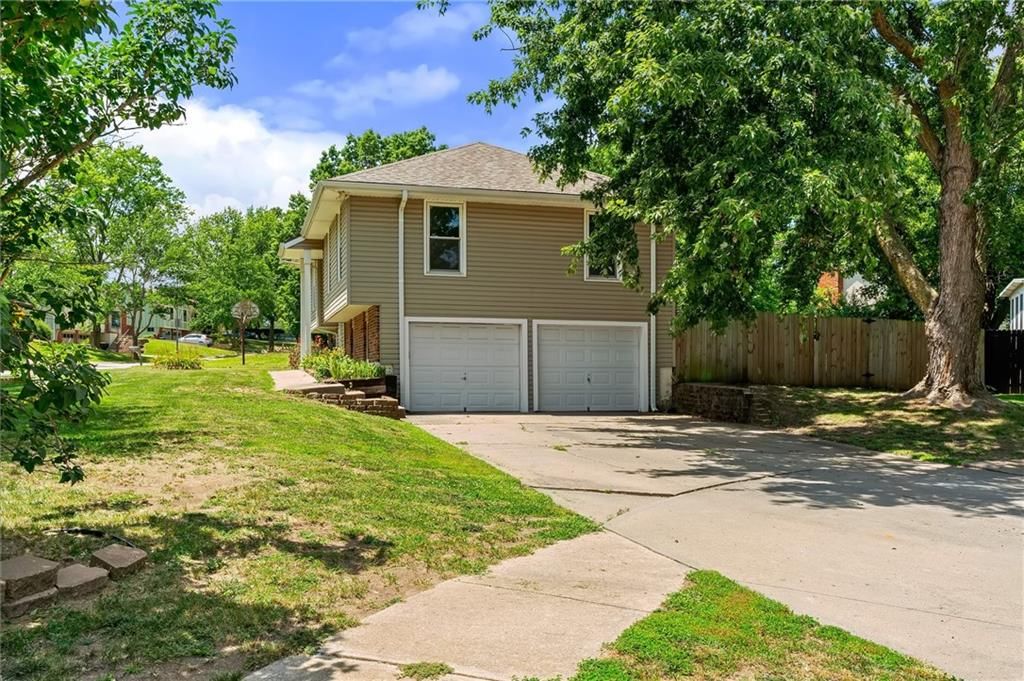 528 NE Karapat Drive — photo 30