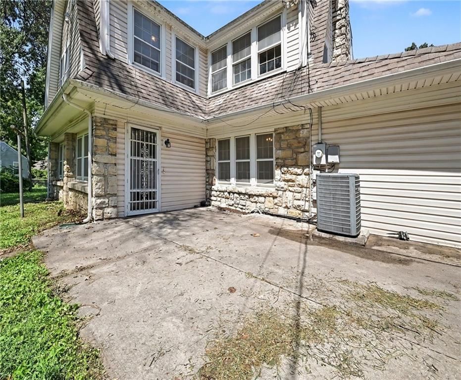 8525 Hiawatha Road — photo 6