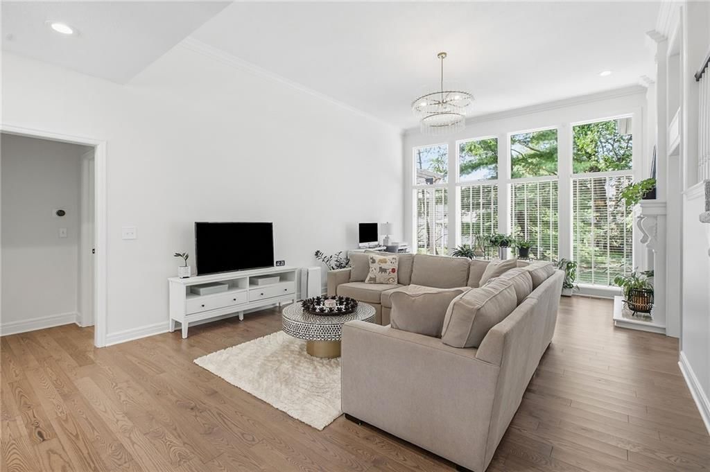 20305 W 98th Street — photo 8