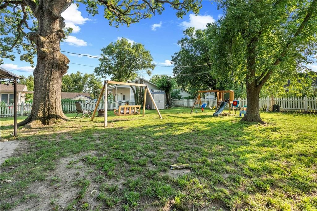 518 S Ash Street — photo 40