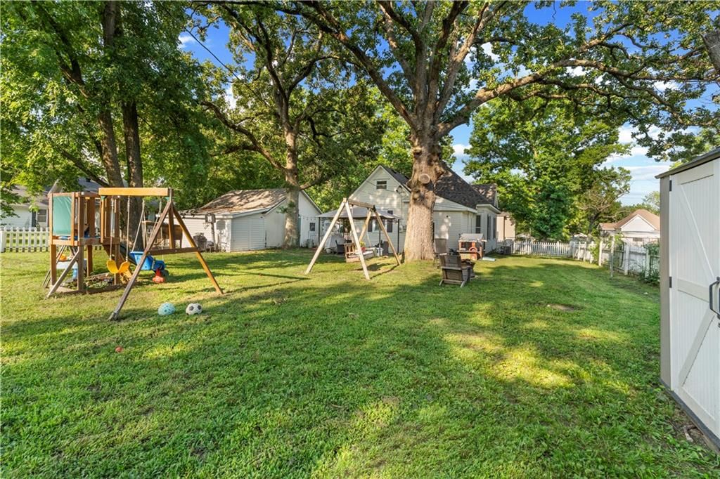 518 S Ash Street — photo 43