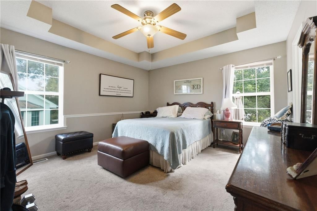128 N Highland Drive — photo 11