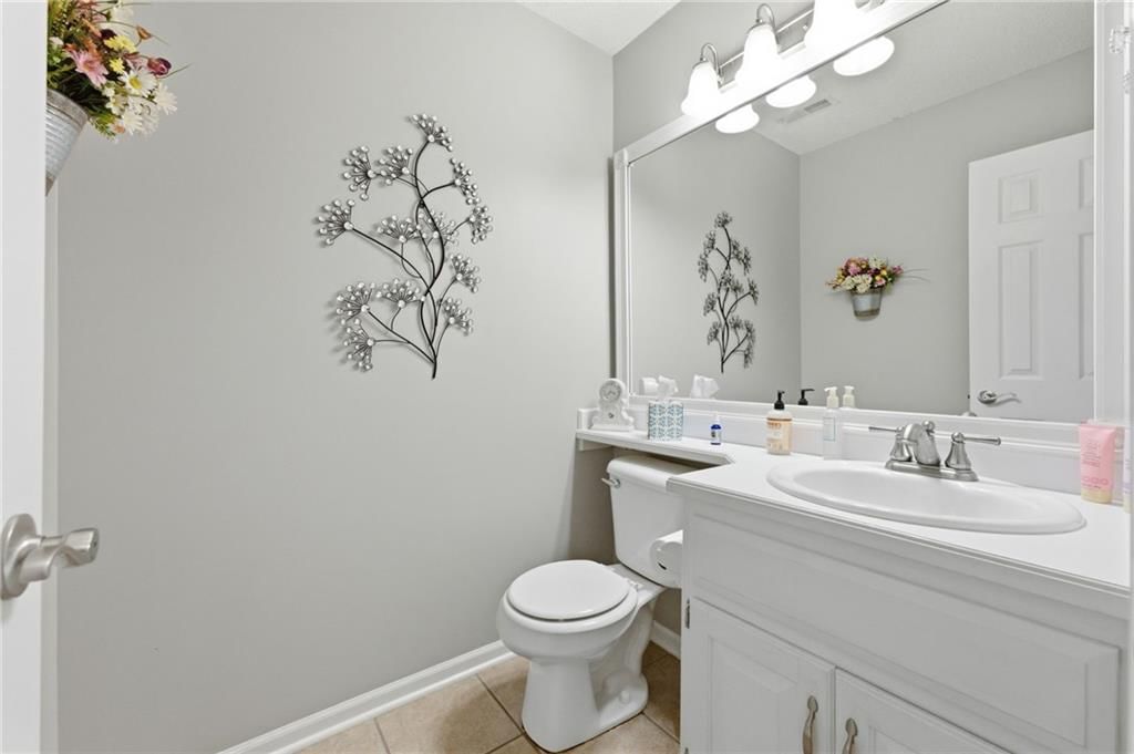 128 N Highland Drive — photo 19