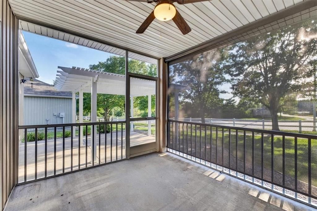 4776 SW Leafwing Drive — photo 32