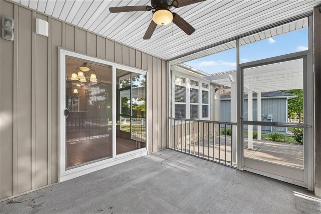 4776 SW Leafwing Drive — photo 33