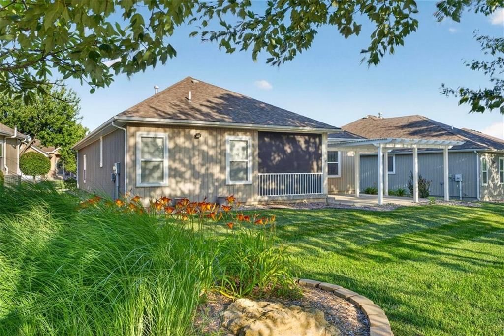 4776 SW Leafwing Drive — photo 37