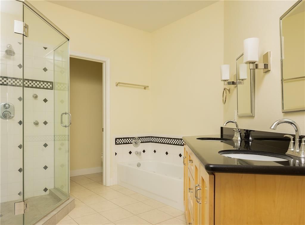 11603 Tomahawk Creek Parkway — photo 9