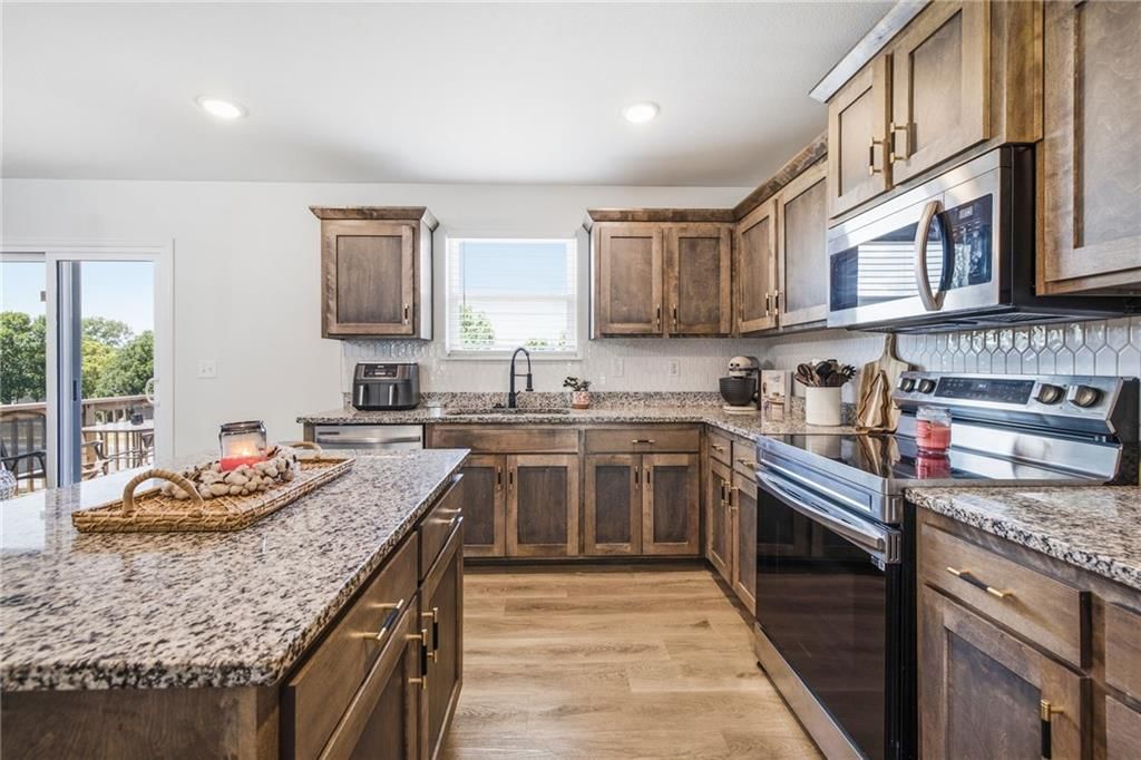 1310 SW Burns Circle — photo 16