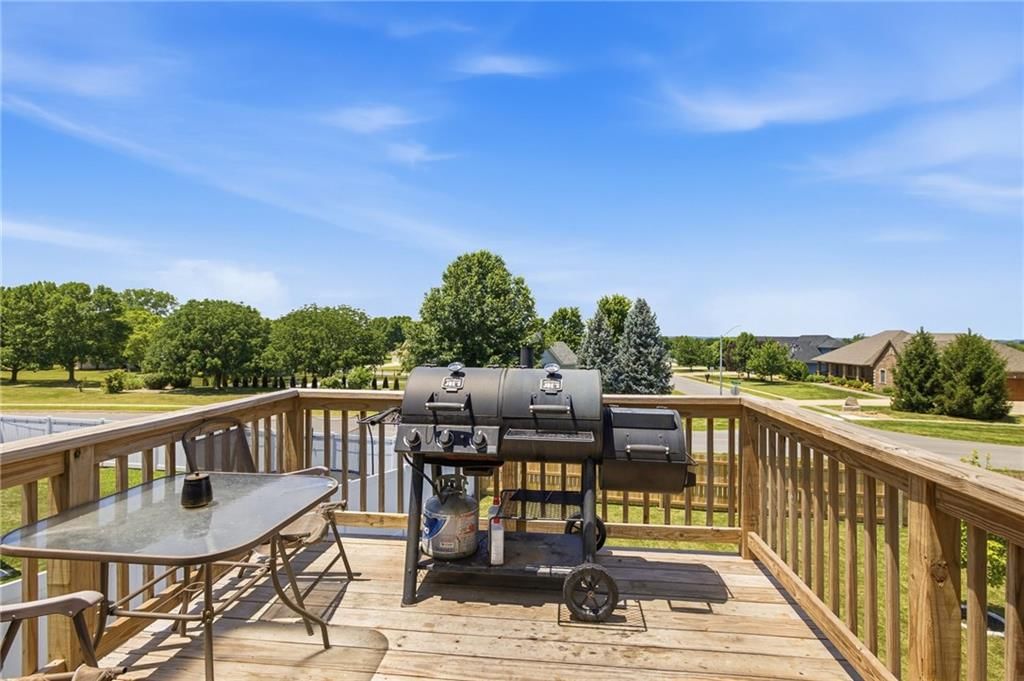 1310 SW Burns Circle — photo 32