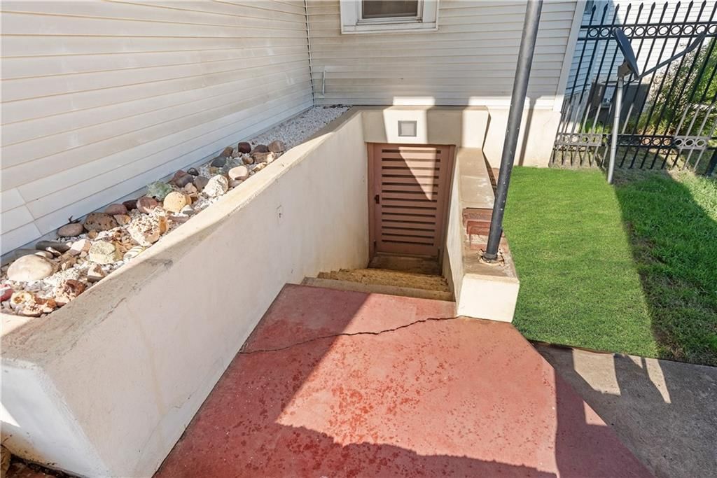 512 Willow Street — photo 85
