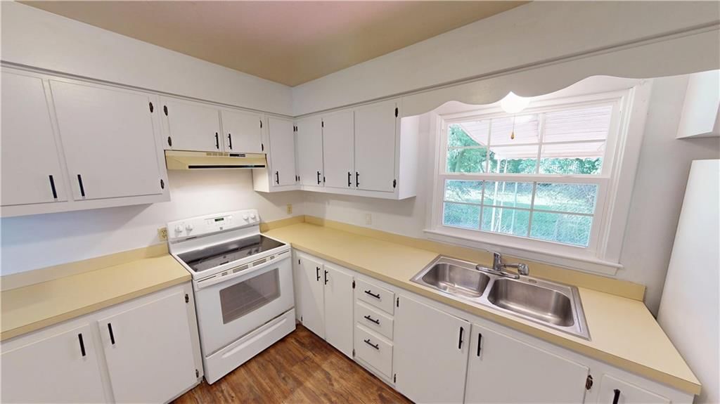 1305 W Allison Street — photo 7