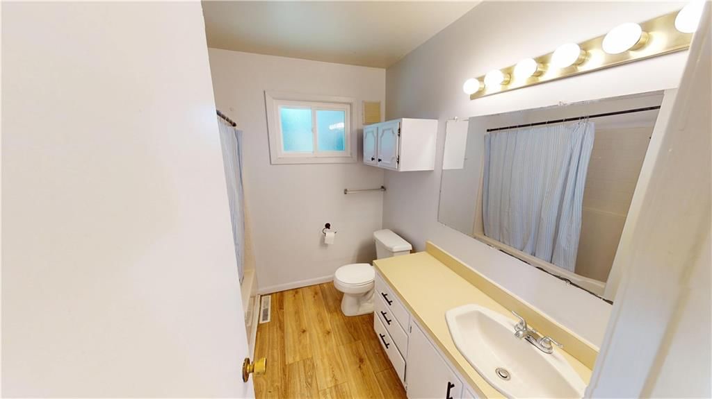 1305 W Allison Street — photo 8