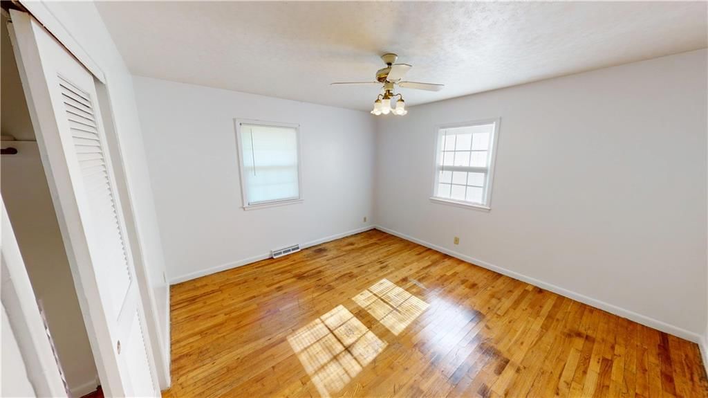 1305 W Allison Street — photo 10