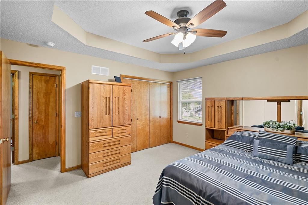 1704 W Christi Lane — photo 22