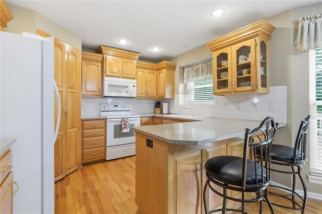 15728 S Madison Drive — photo 14