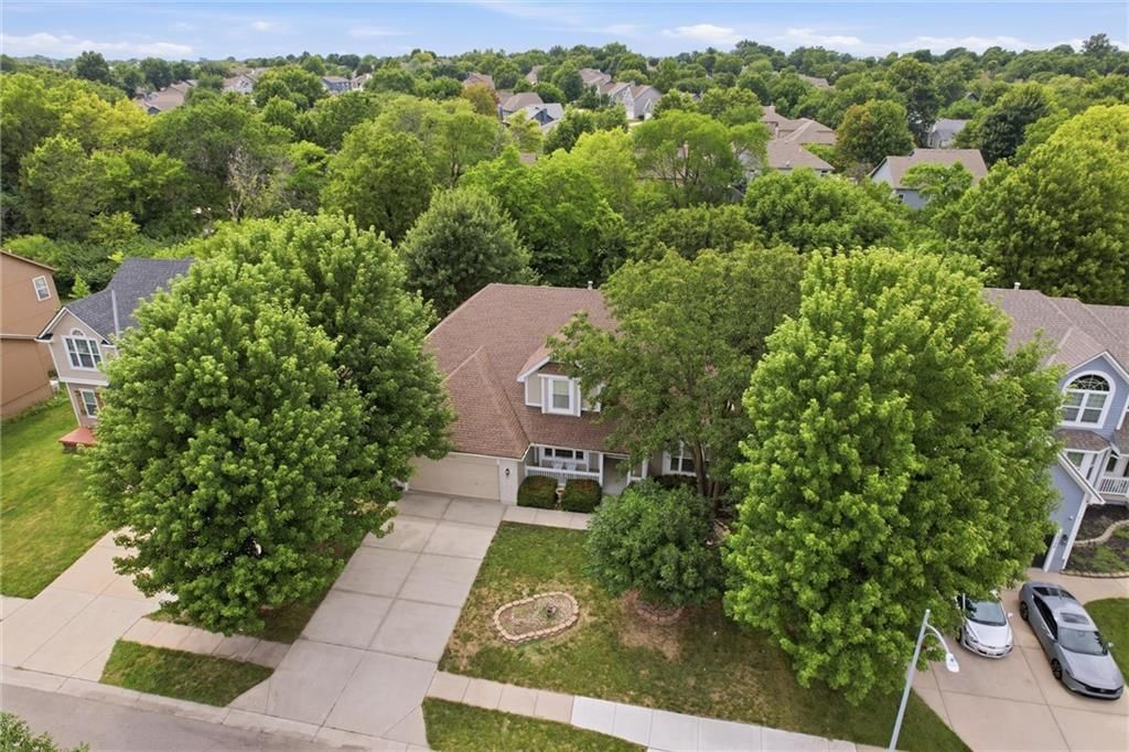 15728 S Madison Drive — photo 42