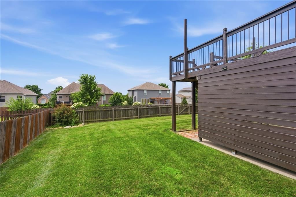 913 Coyote Drive — photo 33