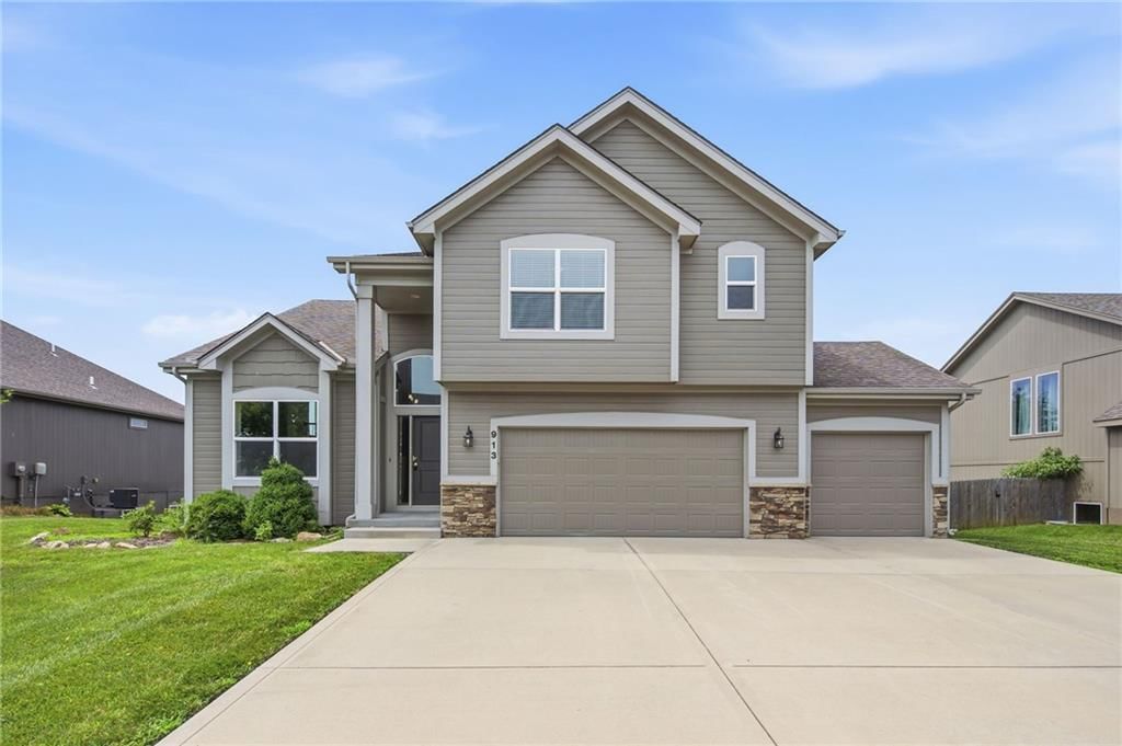913 Coyote Drive — photo 40